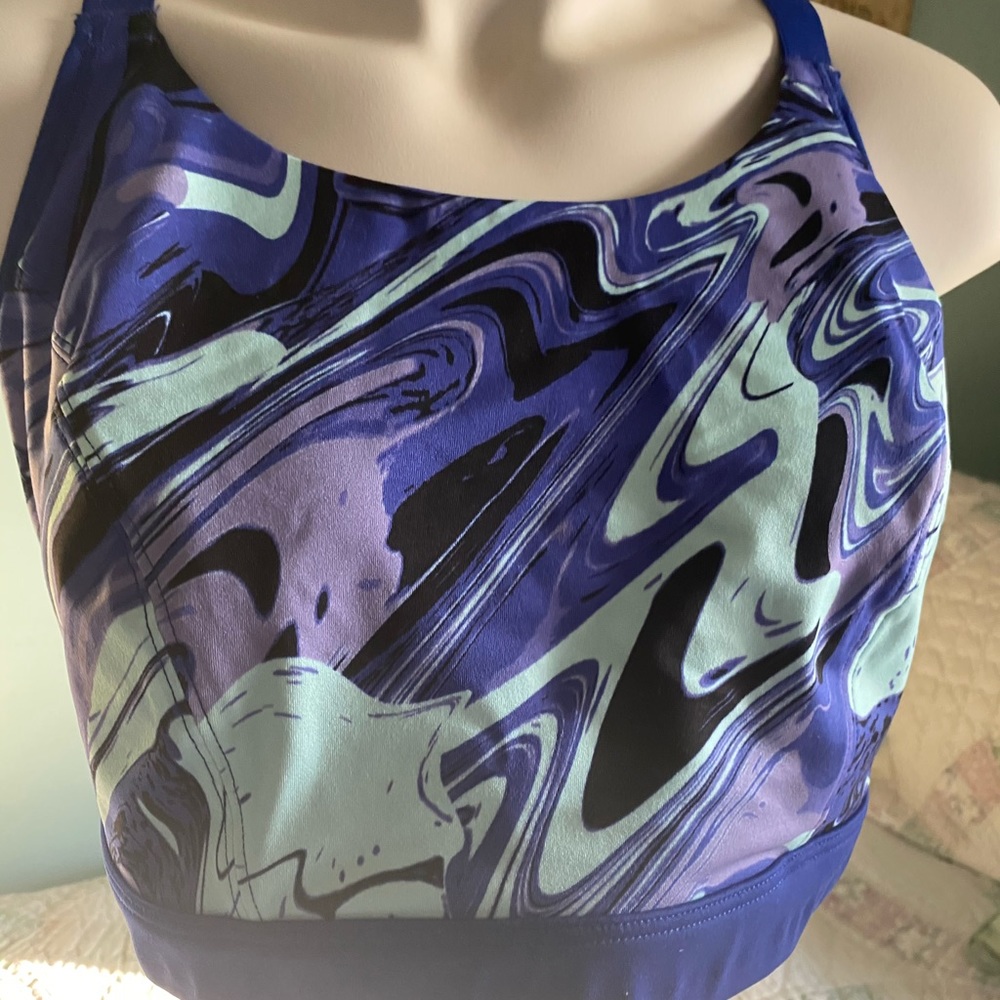 Bras Size 42DD-reversible sports bra & front close